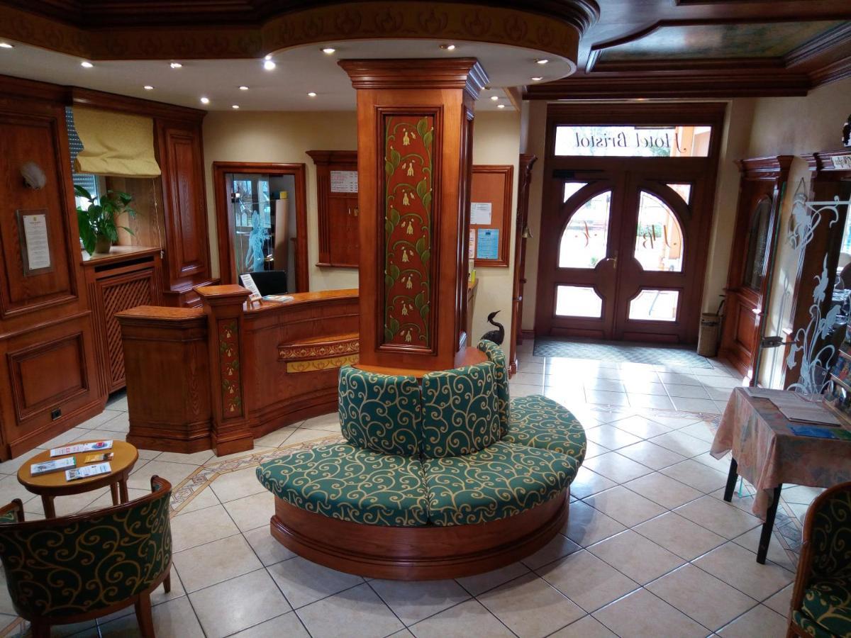 Hotel Restaurant Le Bristol Niederbronn-les-Bains Eksteriør billede